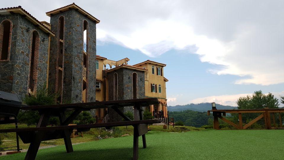 Miallet Pension Hongcheon Exterior photo